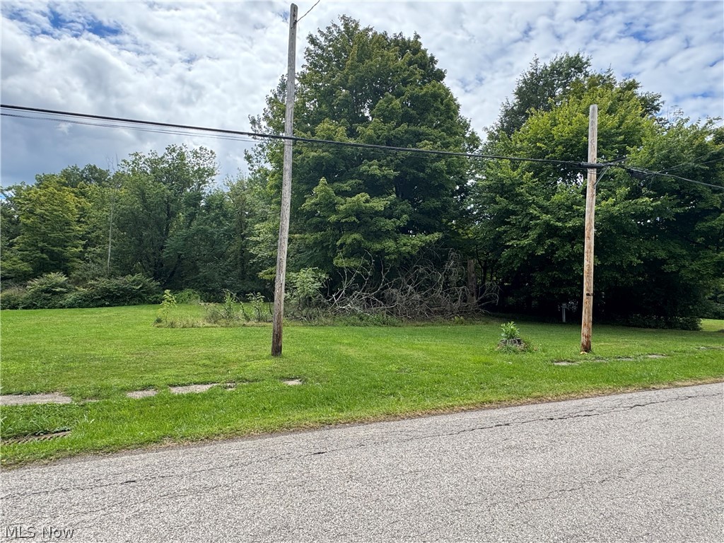 2762 E Water Street Rock Creek OH 44084