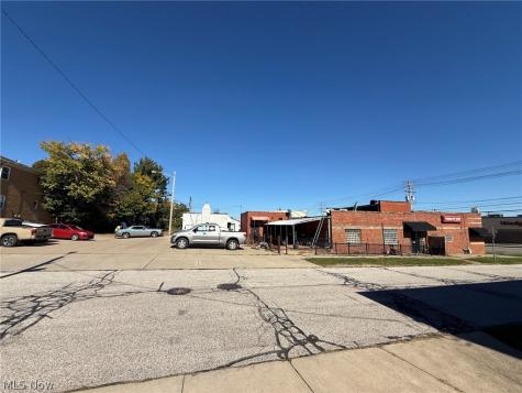 7400 Kenilworth Avenue Parma OH 44129