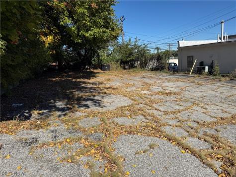 7400 Kenilworth Avenue Parma OH 44129