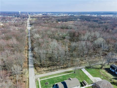 Woodruff Drive Sheffield Lake OH 44054