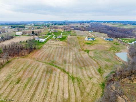 Pigeon Run Avenue SW Navarre OH 44662