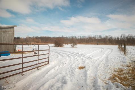 315 Township Road 581 Sullivan OH 44880