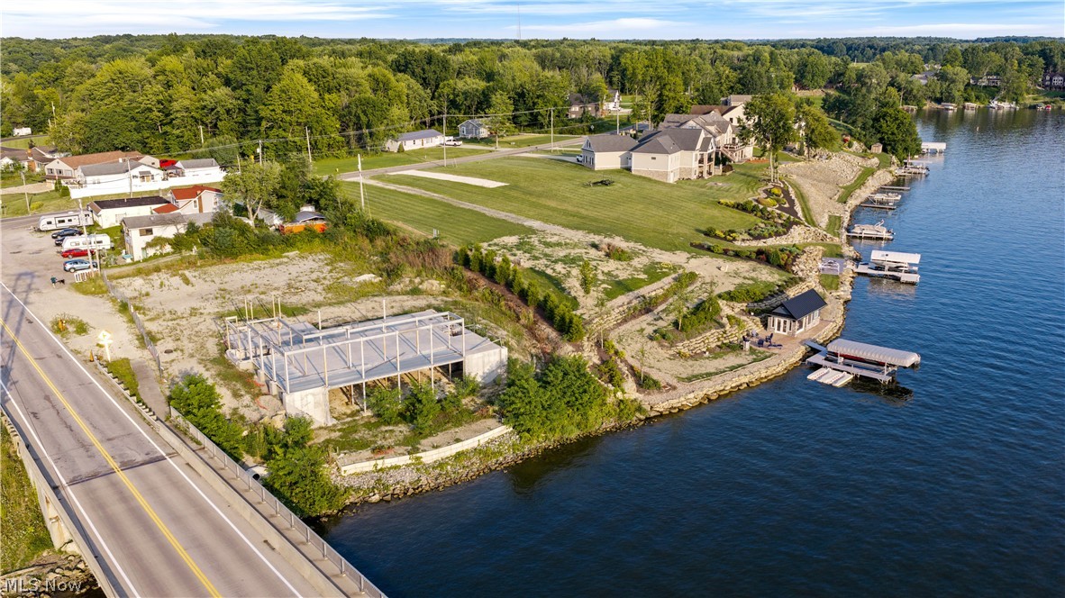 17000 Mahoning Avenue Lake Milton OH 44429