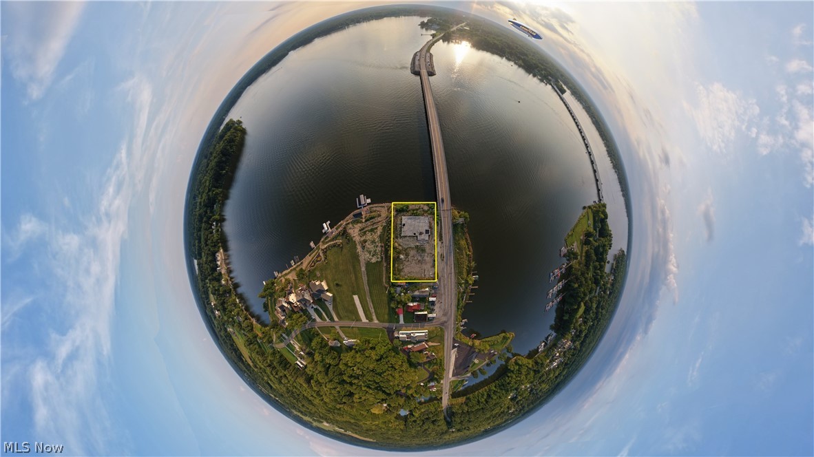 17000 Mahoning Avenue Lake Milton OH 44429