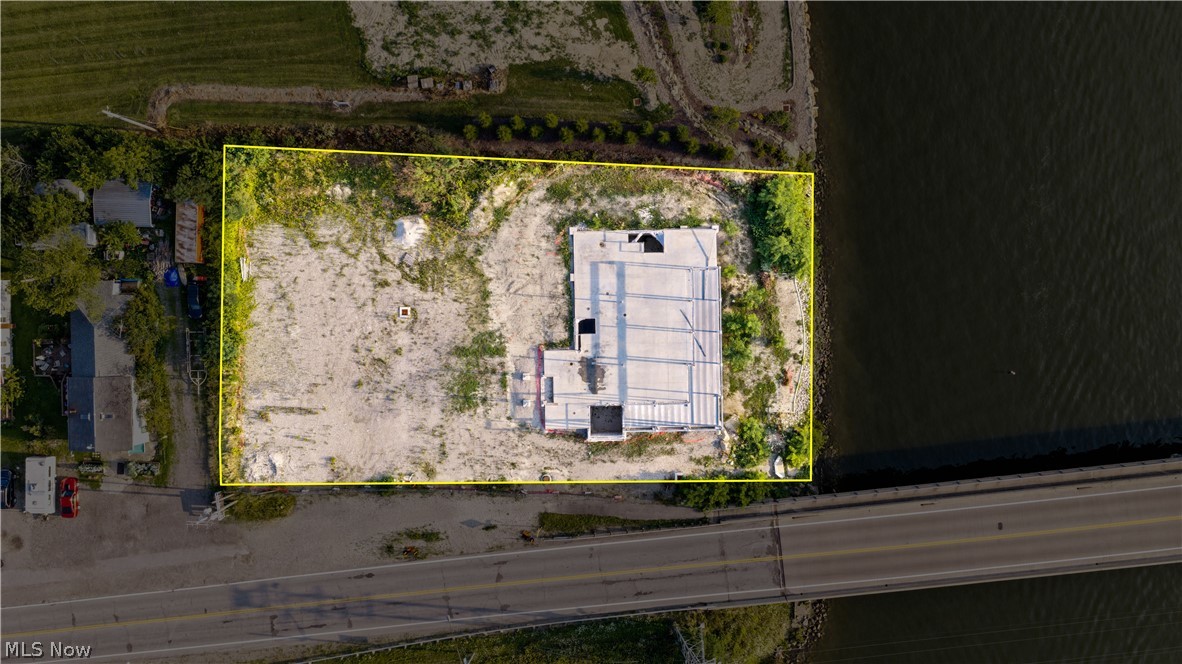 17000 Mahoning Avenue Lake Milton OH 44429