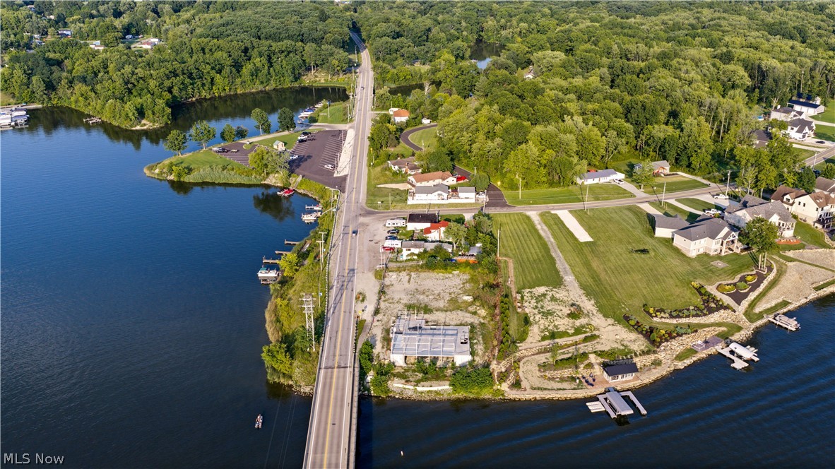 17000 Mahoning Avenue Lake Milton OH 44429