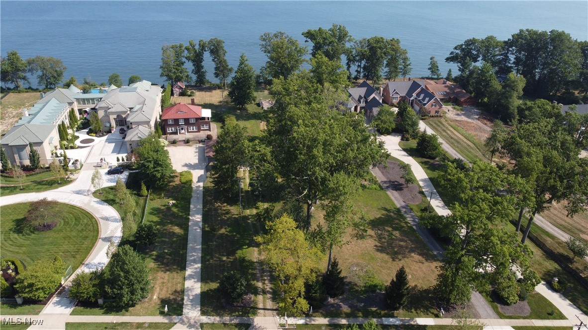 24458 Lake Road Bay Village OH 44140