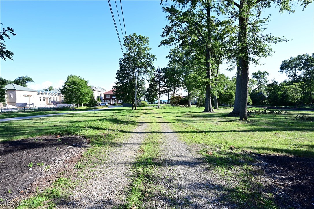 24458 Lake Road Bay Village OH 44140