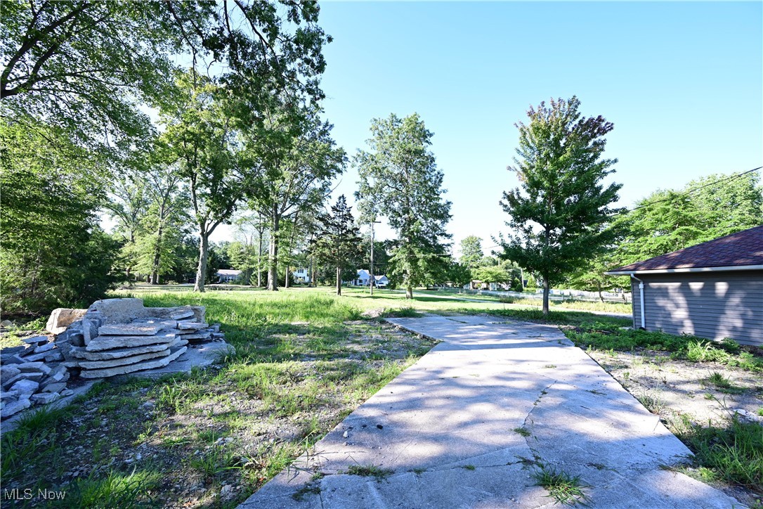 24458 Lake Road Bay Village OH 44140