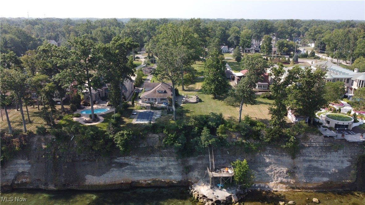 24458 Lake Road Bay Village OH 44140