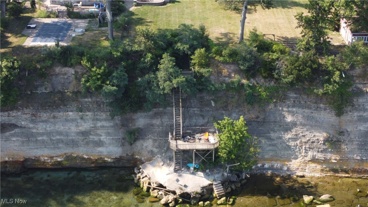 24458 Lake Road Bay Village OH 44140