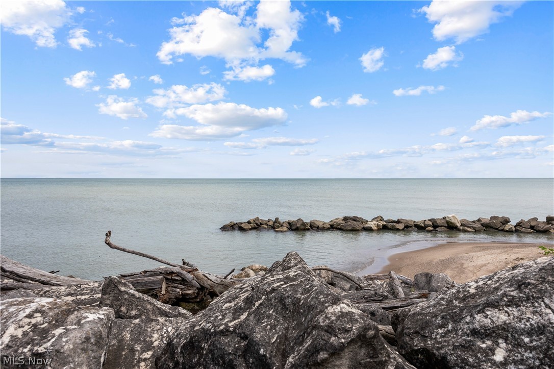 517 Cedar Point Road Sandusky OH 44870