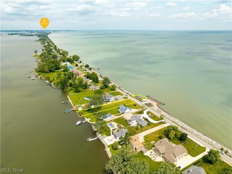517 Cedar Point Road Sandusky OH 44870