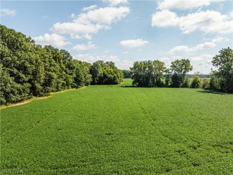 12472 Burbank Burbank OH 44214