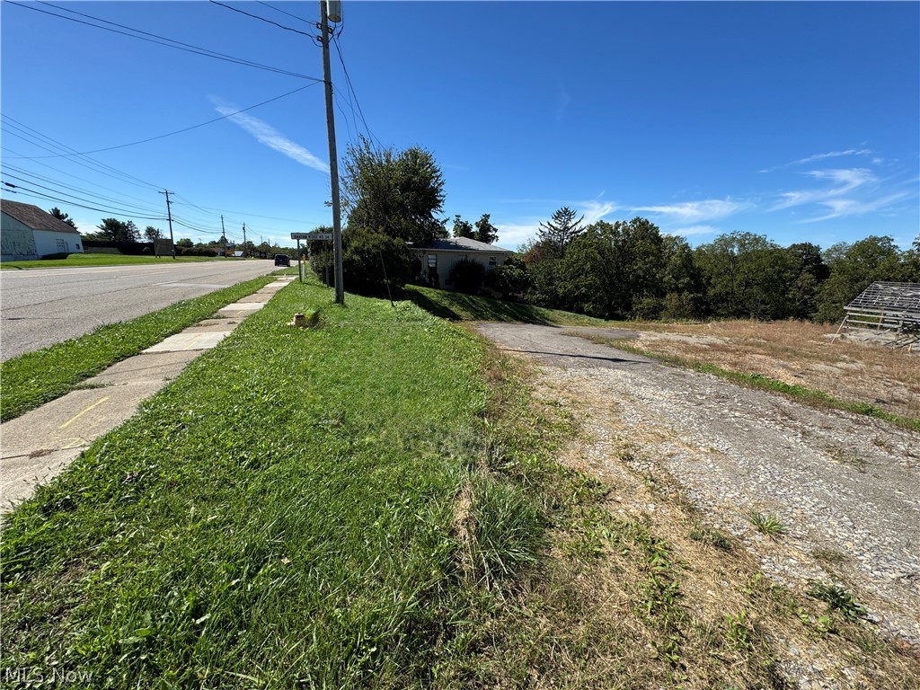 1429/1449 Cadiz Road Wintersville OH 43953