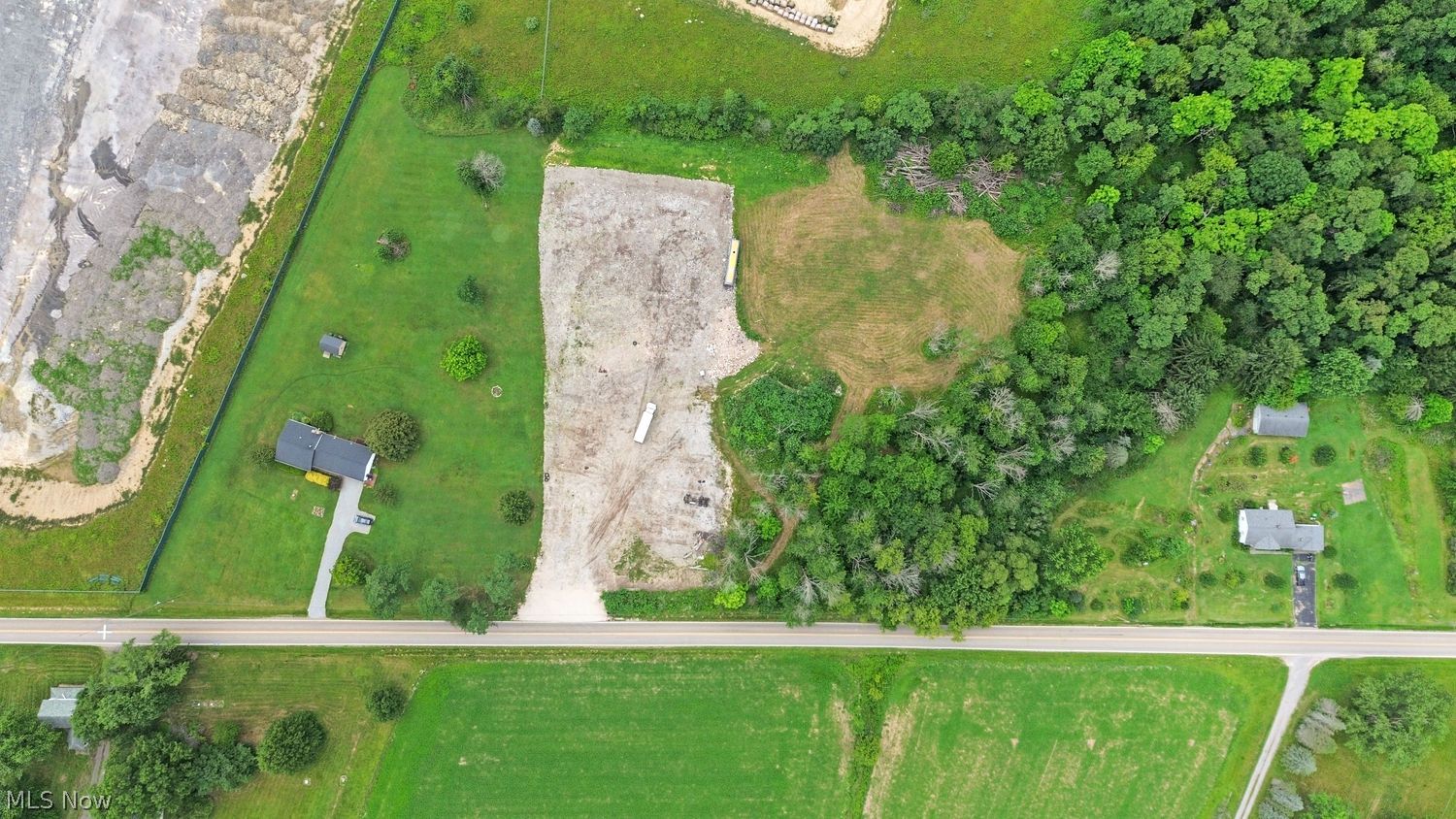 3289 Columbiana Road New Springfield OH 44443