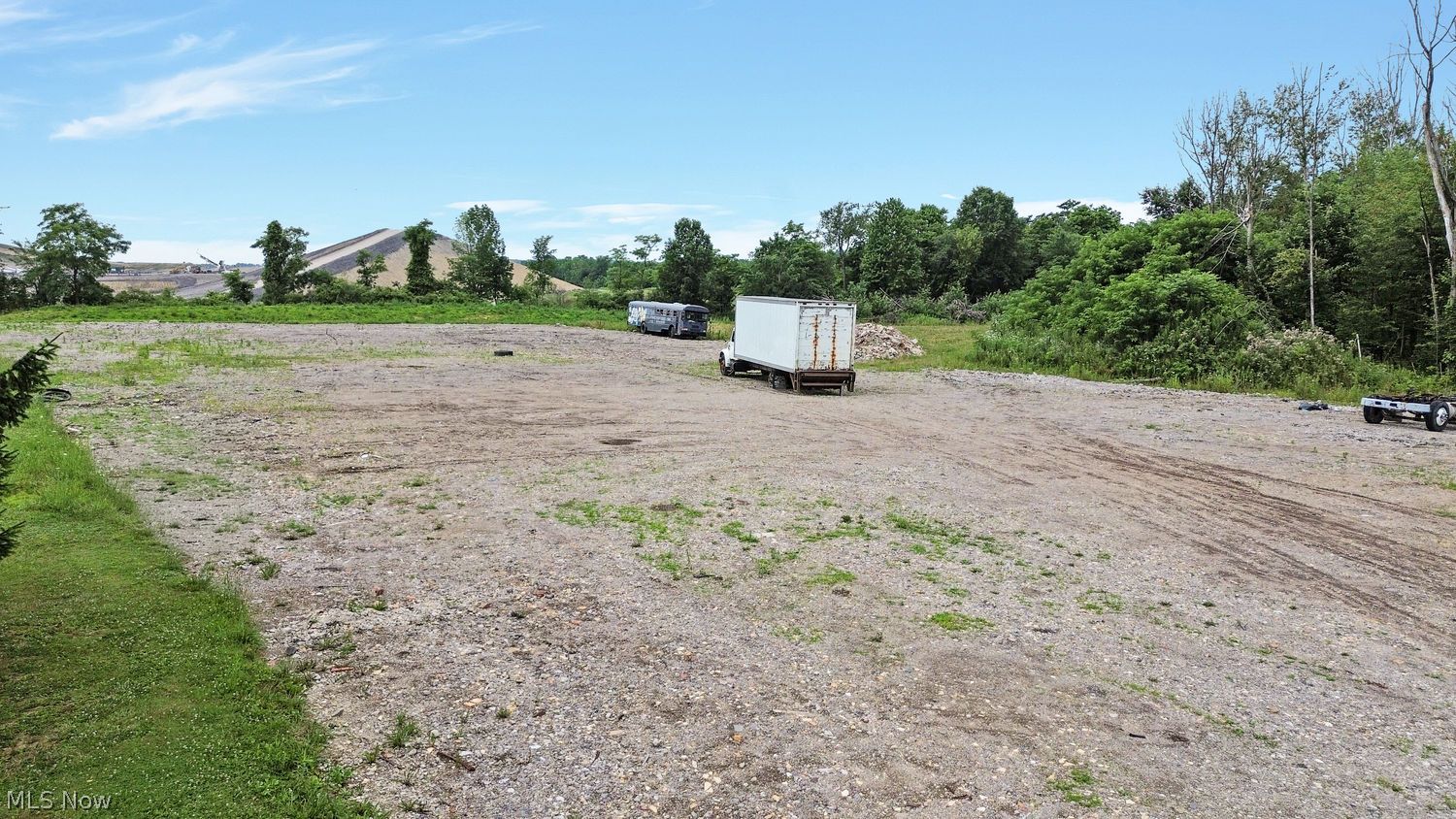 3289 Columbiana Road New Springfield OH 44443