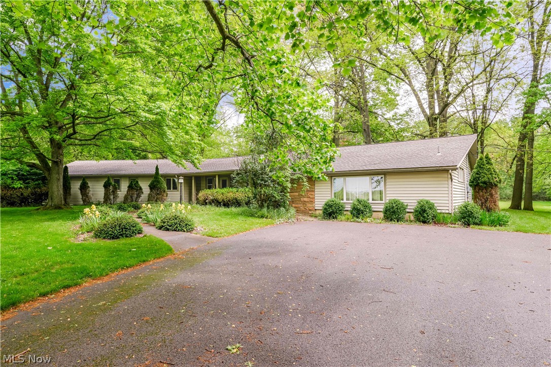 9567 Market Street North Lima OH 44452