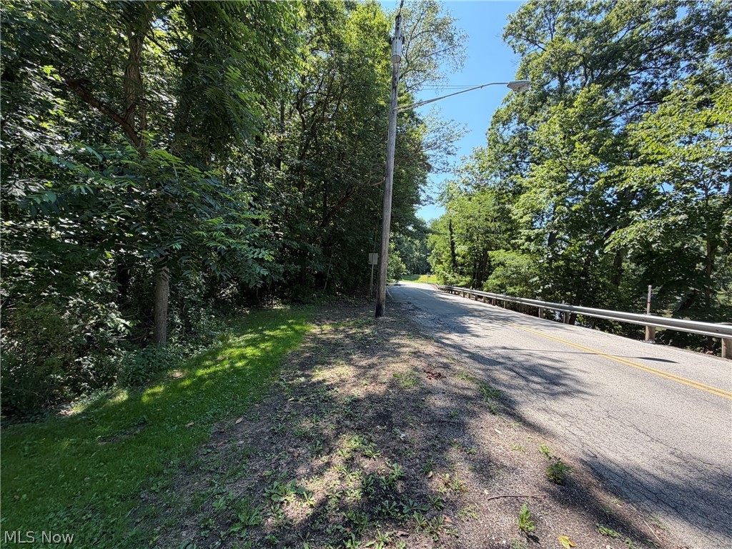 Lovers Lane NW Warren OH 44485