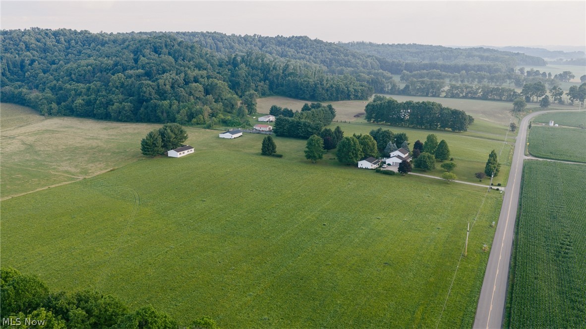 10061 Blade Road NW Minerva OH 44657