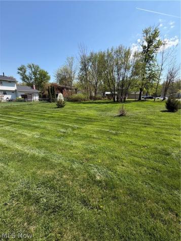 Pasadena Avenue Sheffield Lake OH 44054