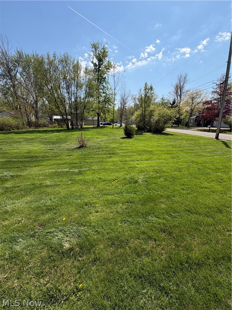 Pasadena Avenue Sheffield Lake OH 44054