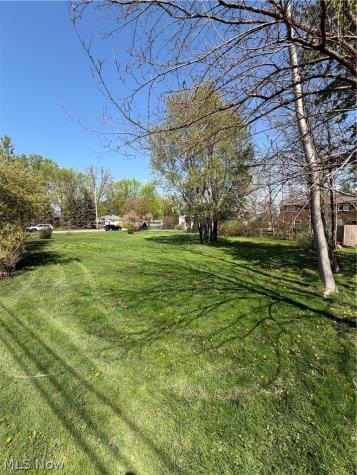 Pasadena Avenue Sheffield Lake OH 44054