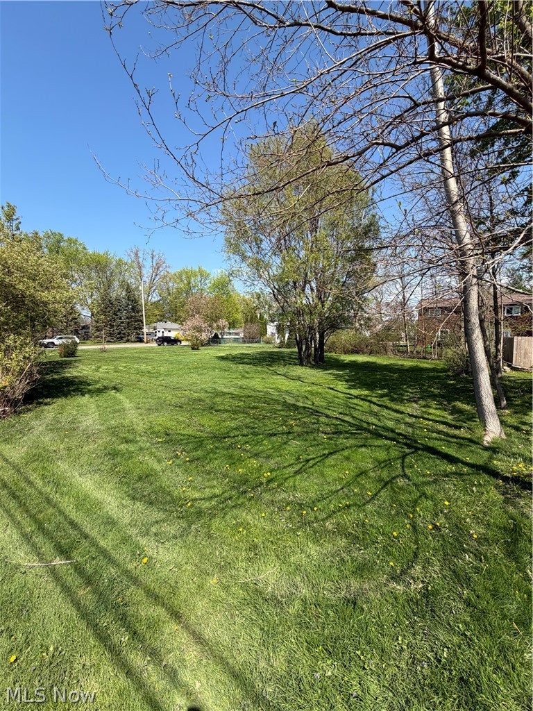 Pasadena Avenue Sheffield Lake OH 44054