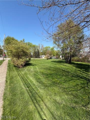 Pasadena Avenue Sheffield Lake OH 44054