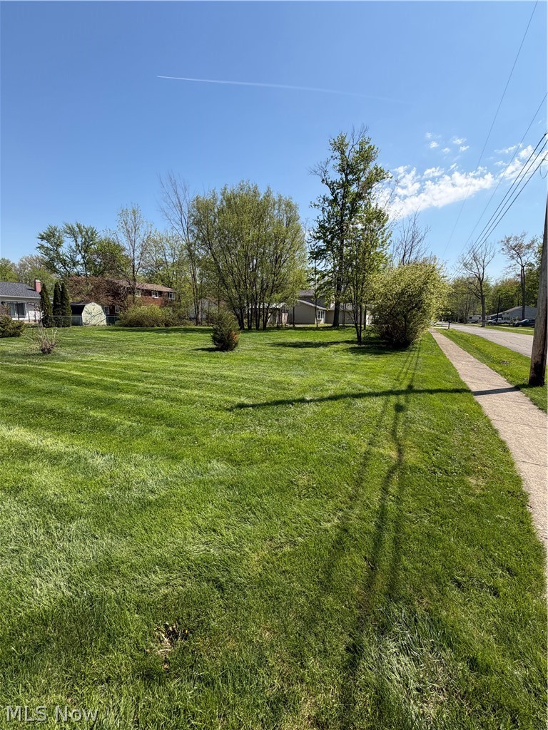 Pasadena Avenue Sheffield Lake OH 44054