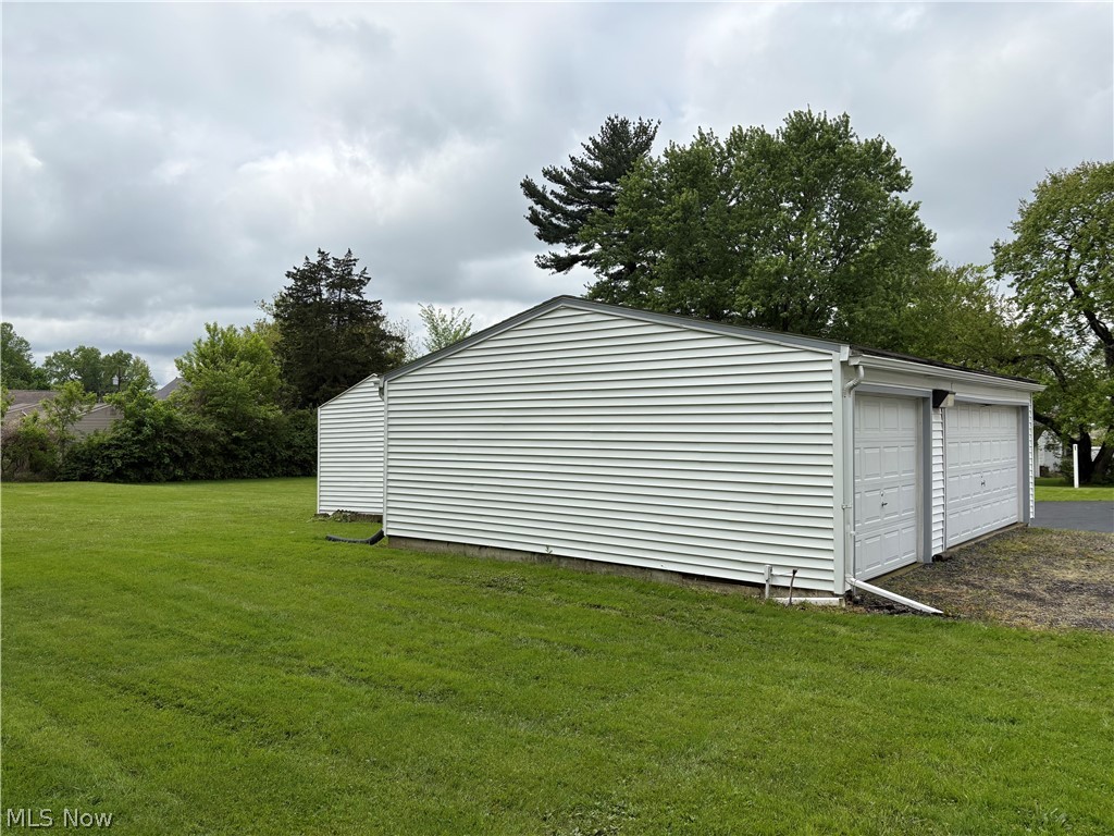 1478 Morris Street Mineral Ridge OH 44440