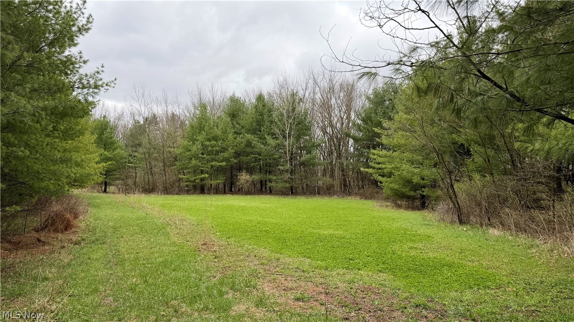 5742 Hilltop Drive NW Strasburg OH 44680