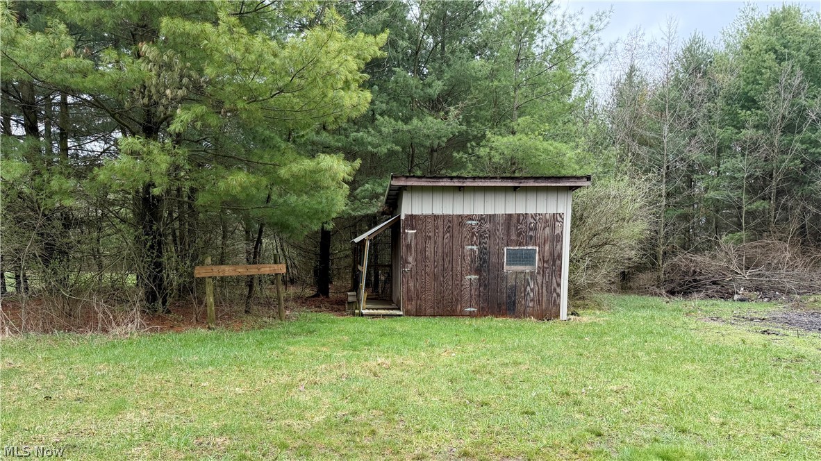 5742 Hilltop Drive NW Strasburg OH 44680