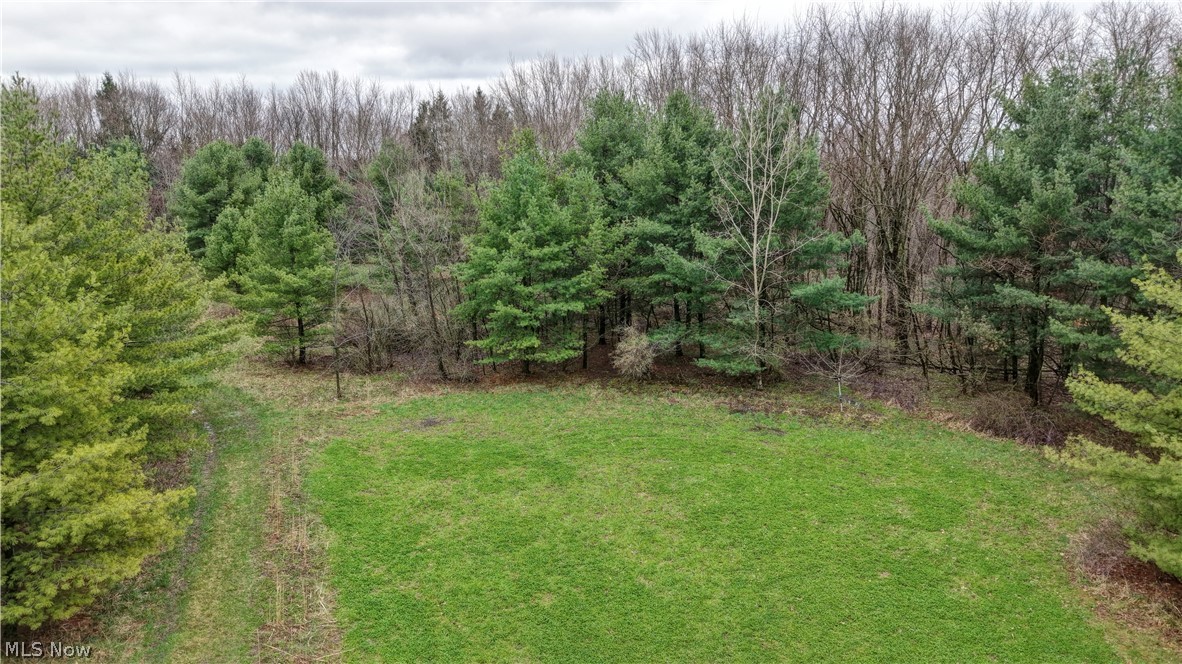 5742 Hilltop Drive NW Strasburg OH 44680