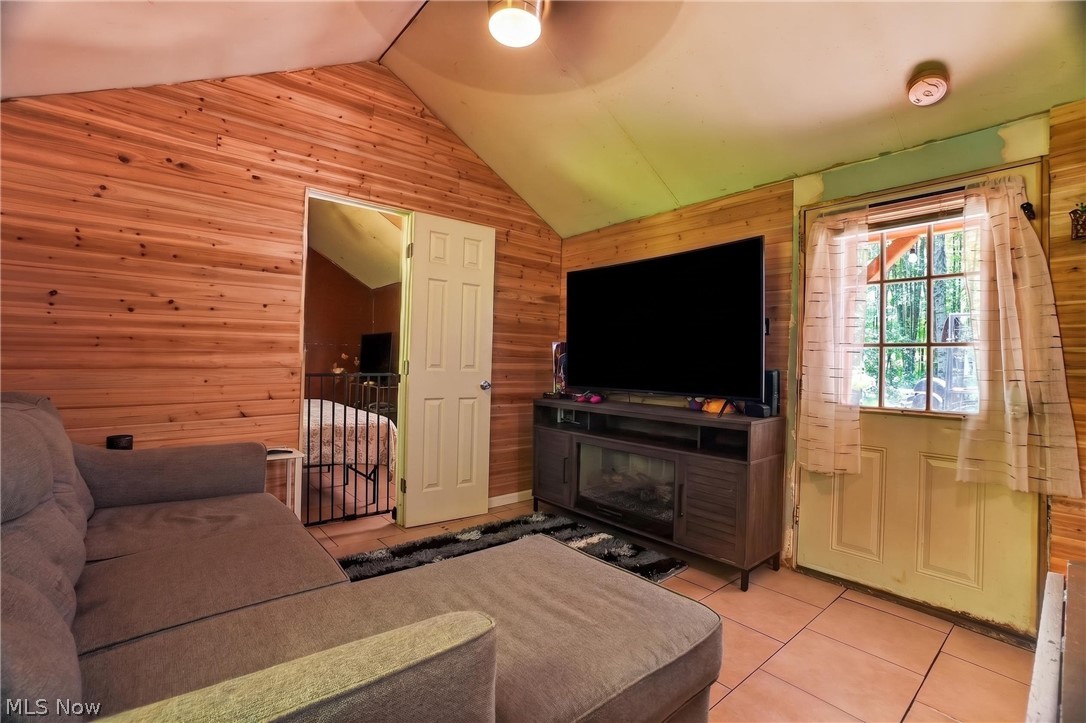 6737 Beckwith Drive Pierpont OH 44082