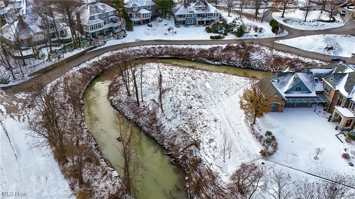 18 Colony Lane Cleveland OH 44108