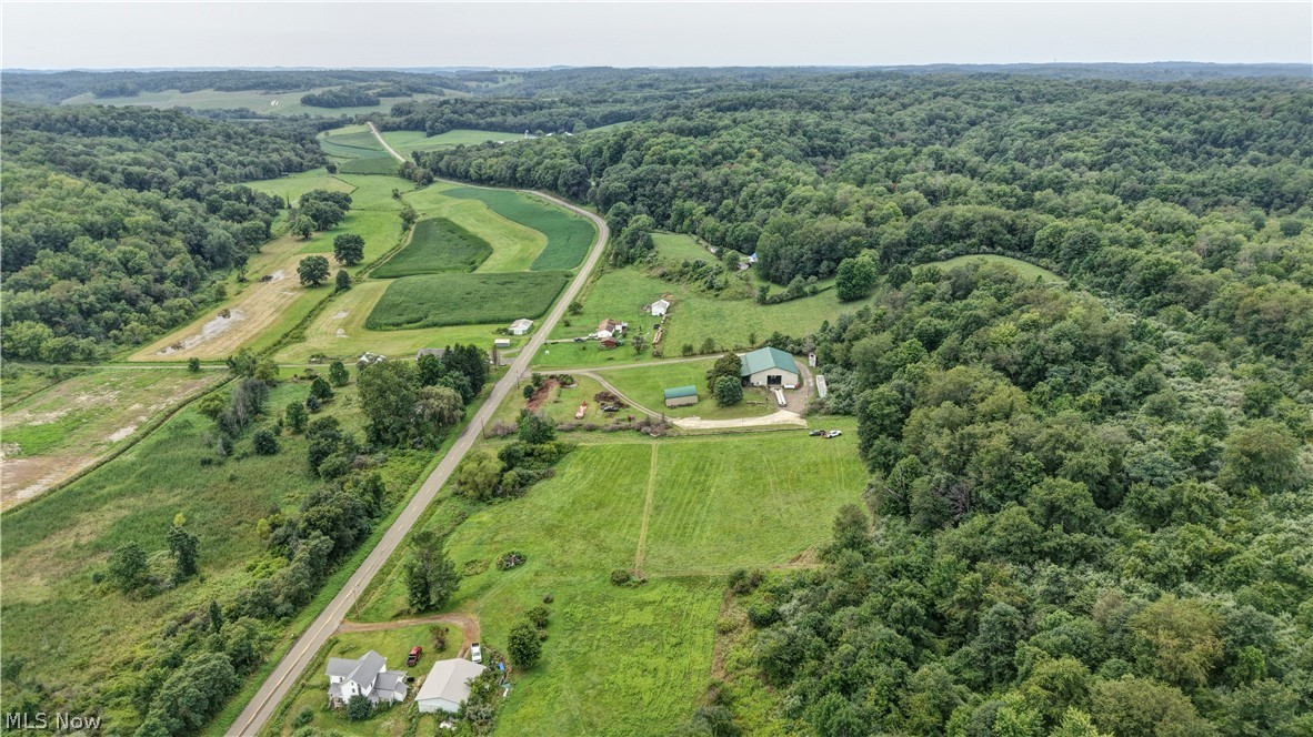 6075 Johnstown Road NE Mineral City OH 44656