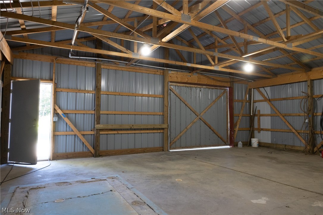NE Baird Avenue Paris OH 44669