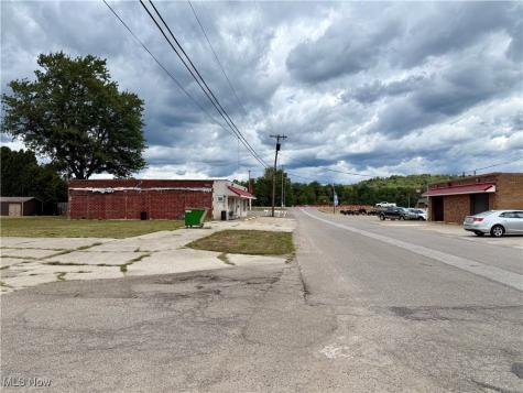 633 Wilson Street Malvern OH 44644