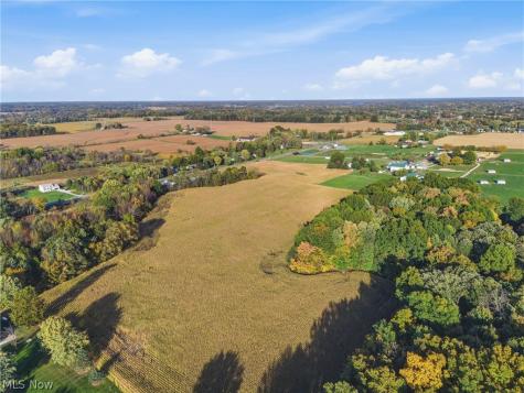 V/l Edison Street NE Hartville OH 44632