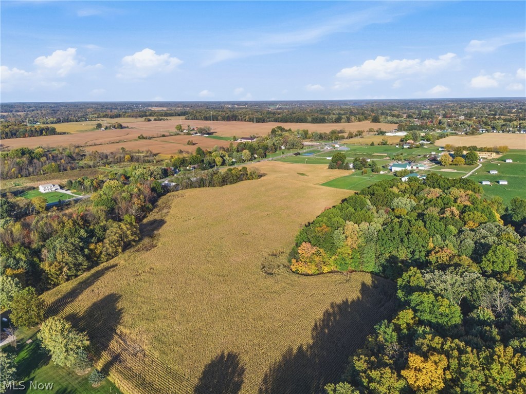 V/l Edison Street NE Hartville OH 44632