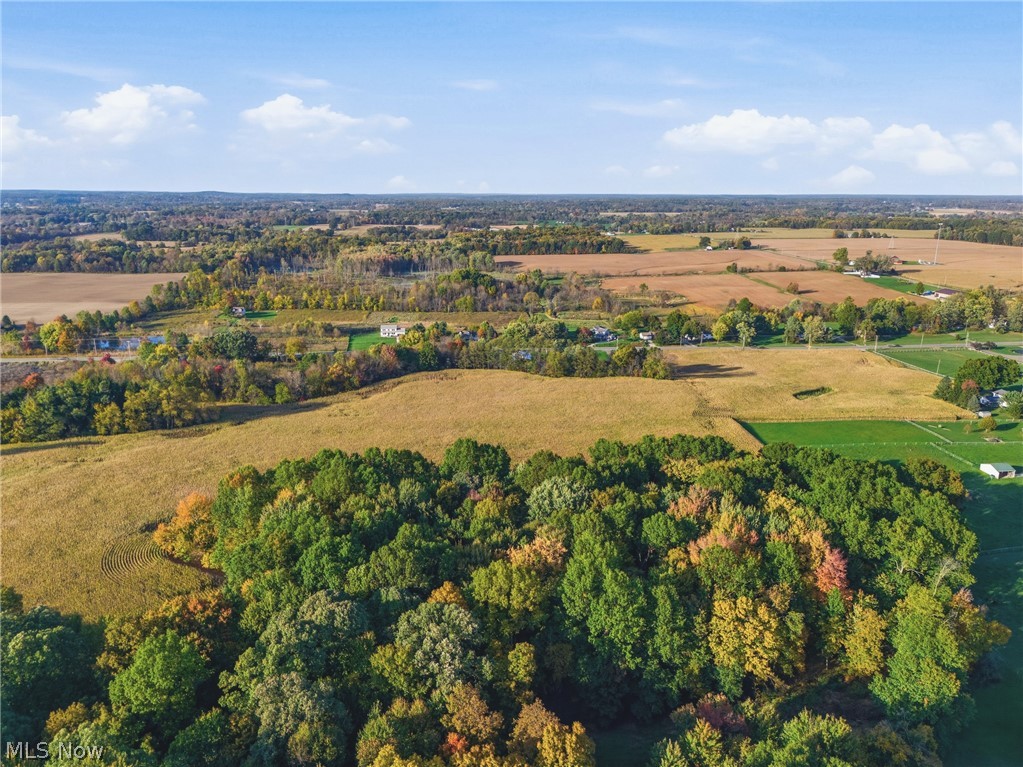 V/l Edison Street NE Hartville OH 44632