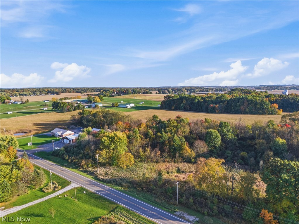 V/l Edison Street NE Hartville OH 44632