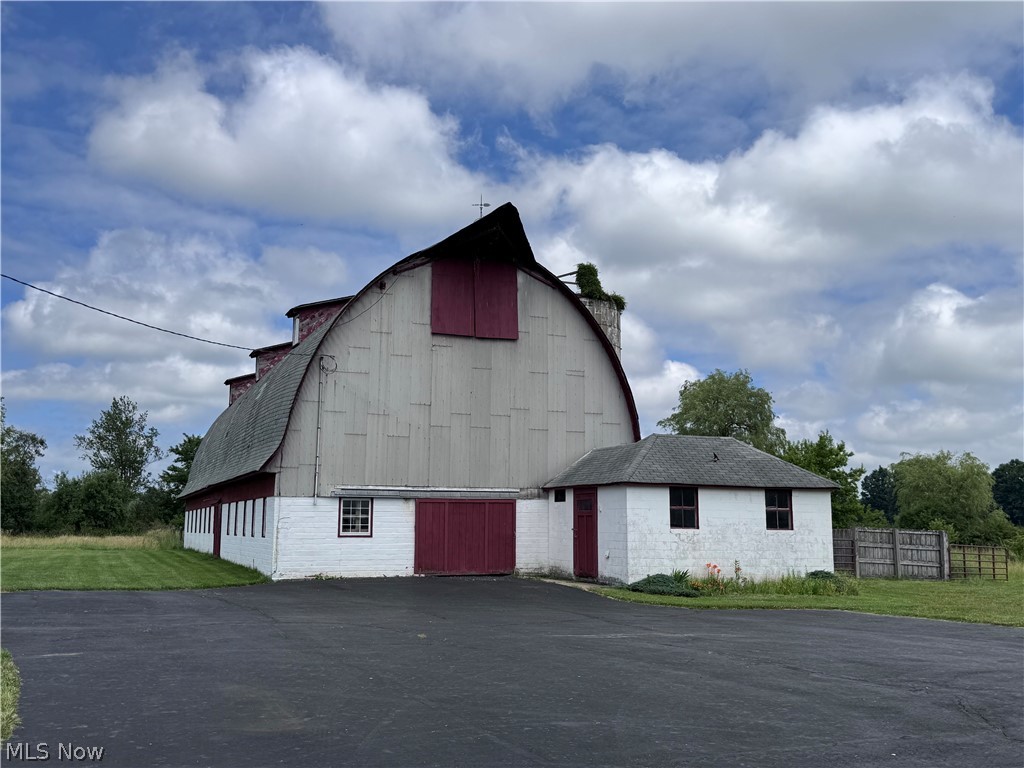 10803 Kile Road Chardon OH 44024