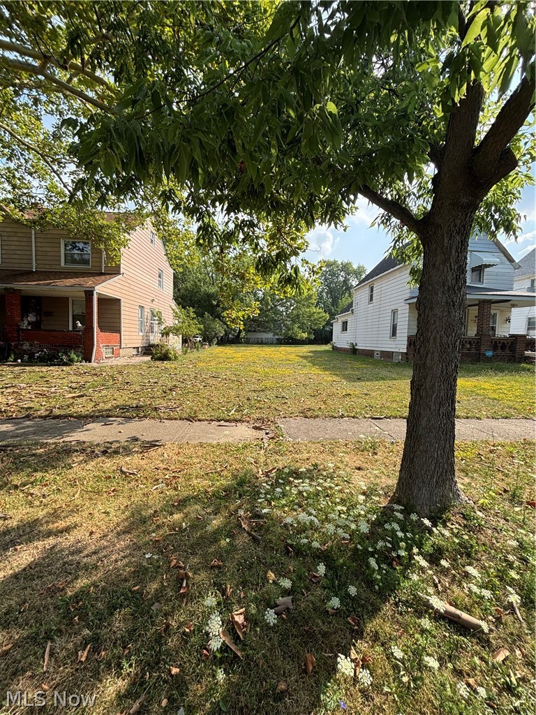 835 Whitcomb Road Cleveland OH 44110