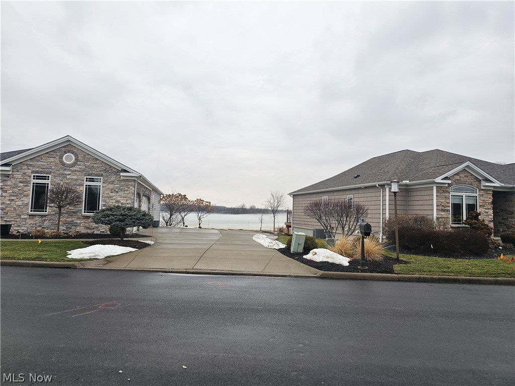 28 Shores Drive Poland OH 44514