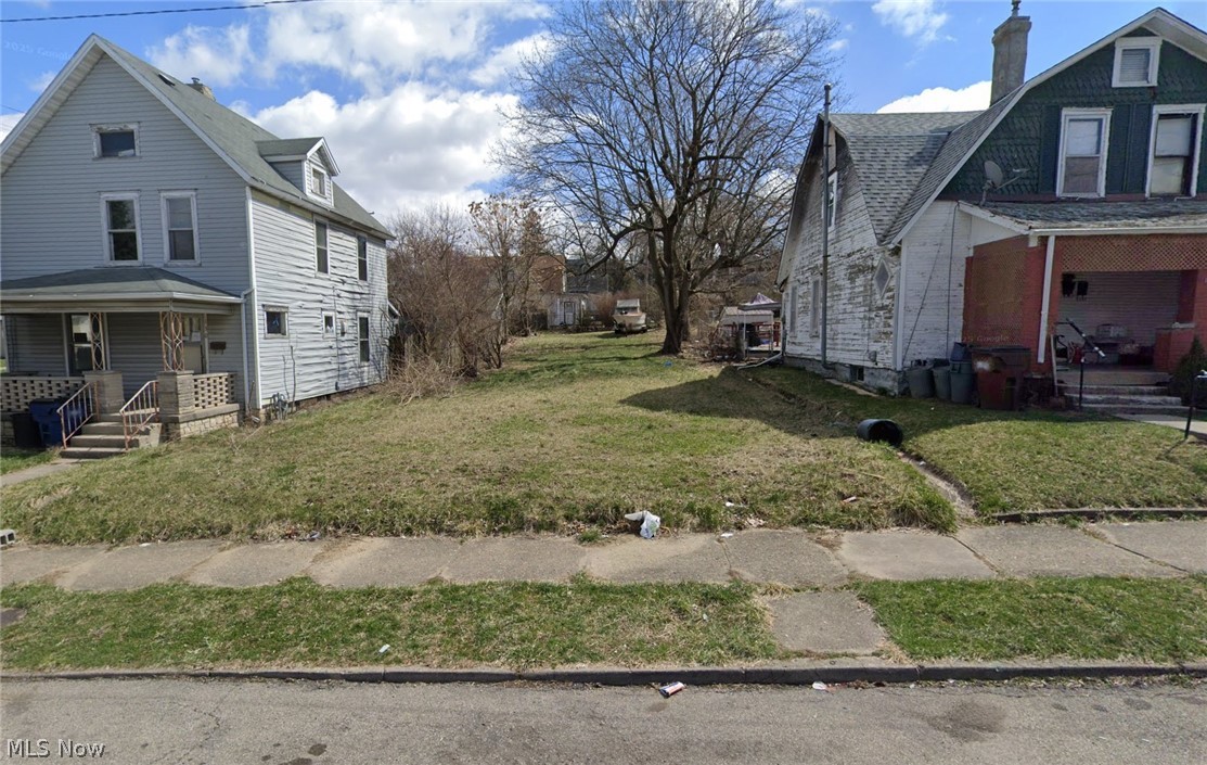 126 N Greenmount Avenue Springfield OH 45503