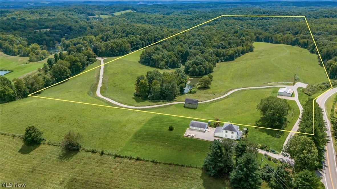 44713 State Route 541 Coshocton OH 43812