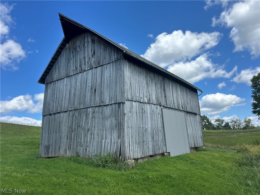 44713 State Route 541 Coshocton OH 43812