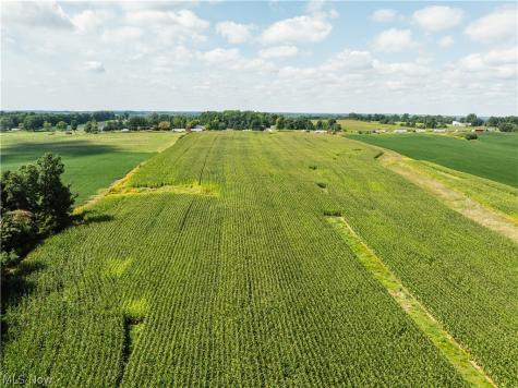 12472 Gearhart Road Burbank OH 44214